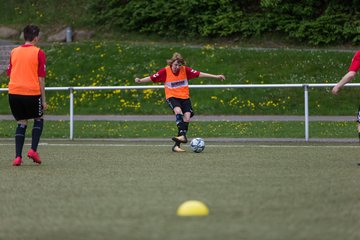 Bild 47 - B-Juniorinnen Pokalfinale SV Henstedt Ulzburg - SG Holstein Sued : 2:0